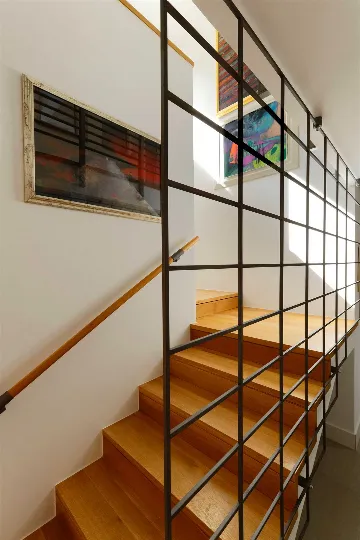 4-Bedroom Villa for 8 Guests in Zagvozd