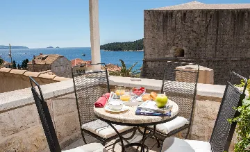 4-Bedroom Villa with Pool in Dubrovnik