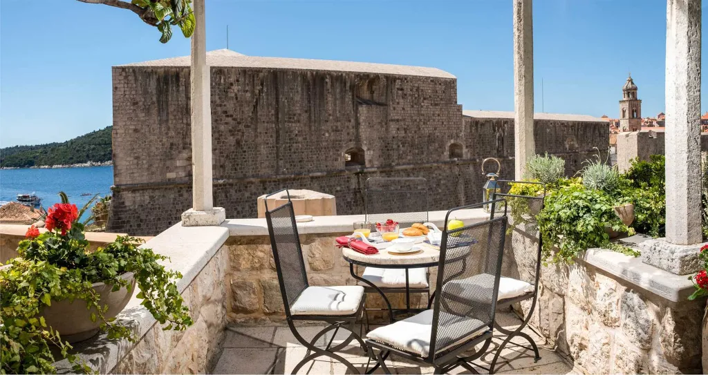 4-Bedroom Villa with Pool in Dubrovnik