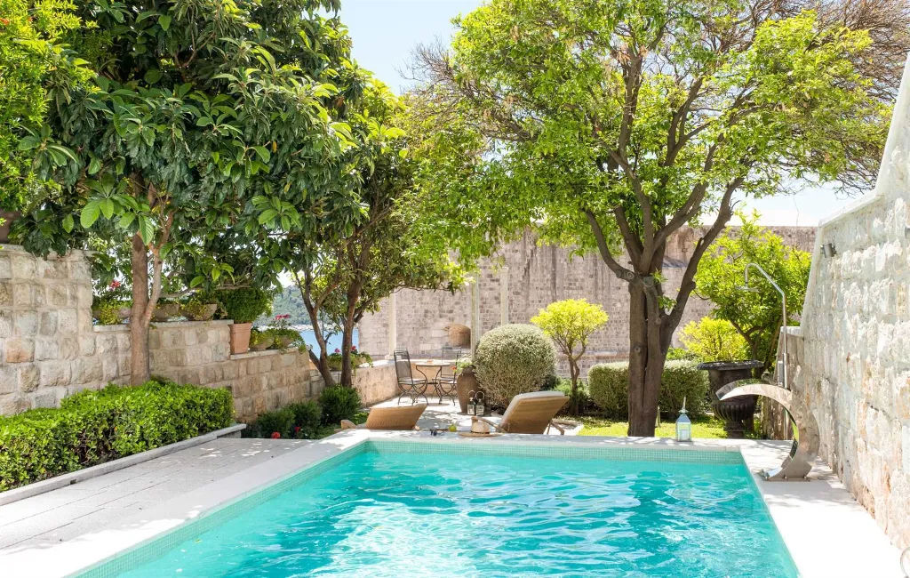 4-Bedroom Villa with Pool in Dubrovnik