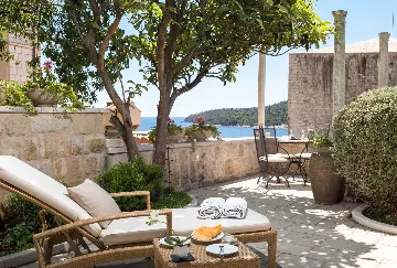 4-Bedroom Villa with Pool in Dubrovnik