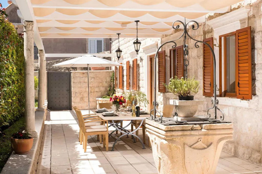 4-Bedroom Villa with Pool in Dubrovnik