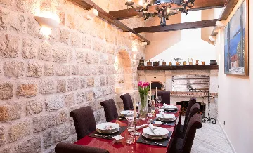 4-Bedroom Villa with Pool in Dubrovnik