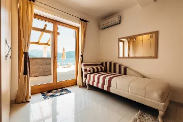 4-Bedroom Villa with Pool in Dubrovnik