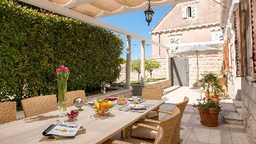 4-Bedroom Villa with Pool in Dubrovnik