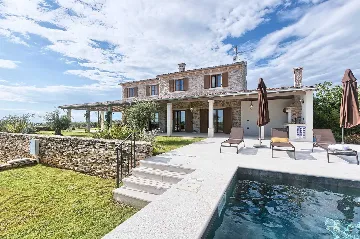 Villa in Finida for Up to 10 Guests
