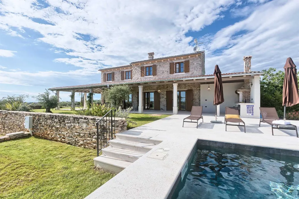 Villa in Finida for Up to 10 Guests