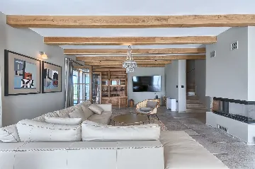 Villa in Finida for Up to 10 Guests