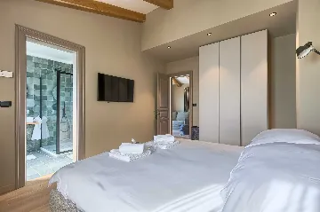 Villa in Finida for Up to 10 Guests