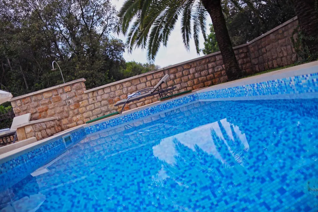 5-Bedroom Villa in Dubrovnik for Up to 9 Guests