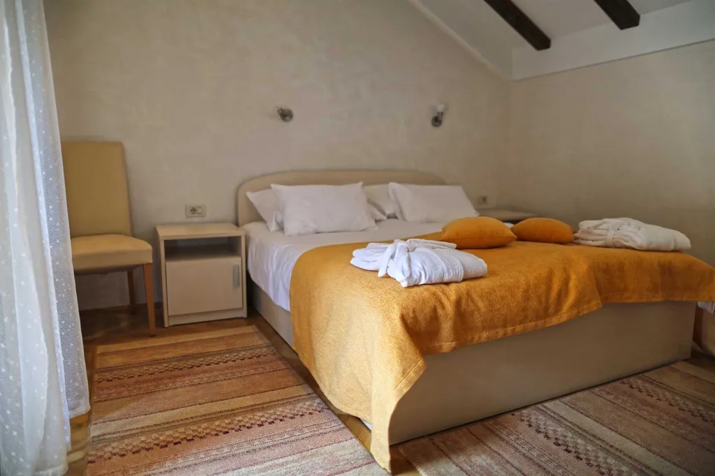 5-Bedroom Villa in Dubrovnik for Up to 9 Guests