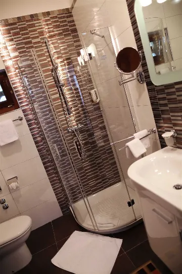 5-Bedroom Villa in Dubrovnik for Up to 9 Guests