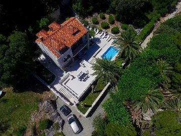 5-Bedroom Villa in Dubrovnik for Up to 9 Guests
