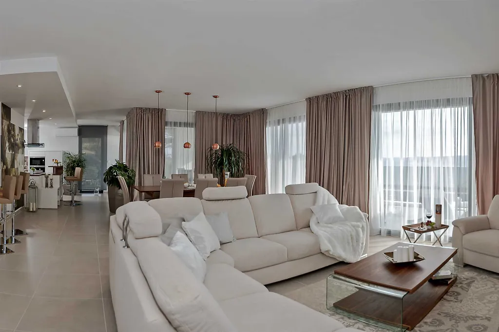 4-Bedroom Villa in Omis (Stanici) for Up to 10