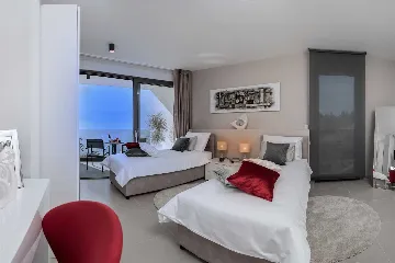 4-Bedroom Villa in Omis (Stanici) for Up to 10