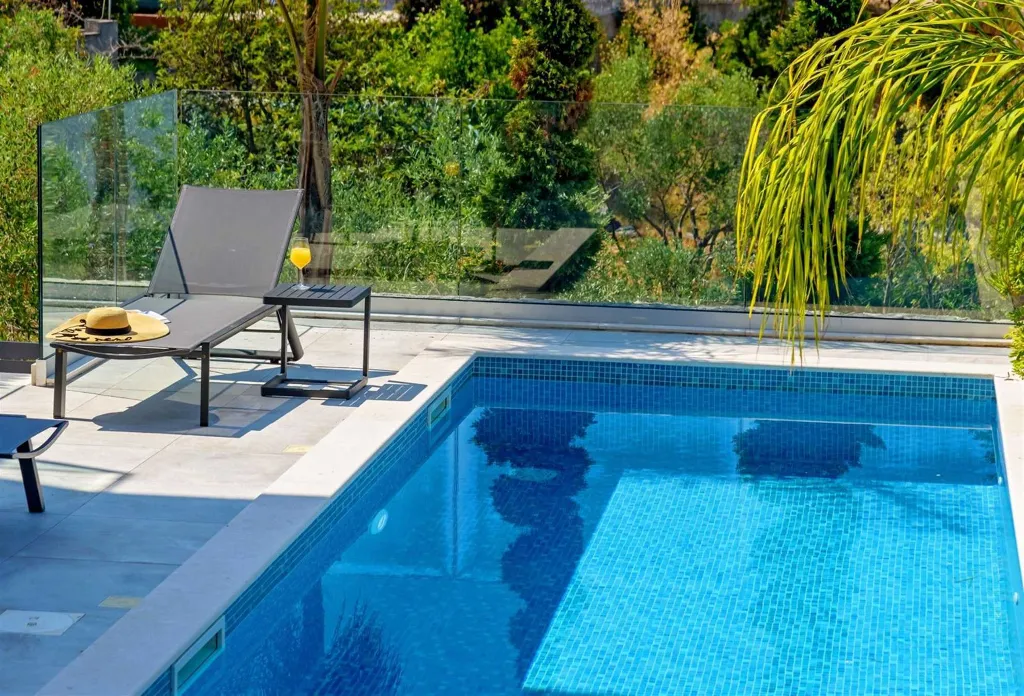 3-Bedroom Villa with Private Pool in Nečujam