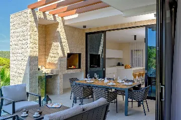 3-Bedroom Villa with Private Pool in Nečujam