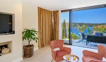 3-Bedroom Villa with Private Pool in Nečujam