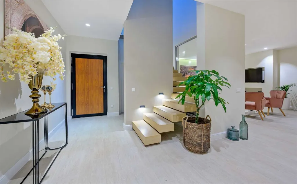 3-Bedroom Villa with Private Pool in Nečujam