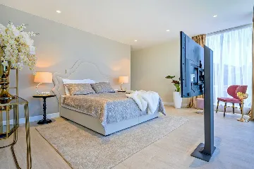 3-Bedroom Villa with Private Pool in Nečujam