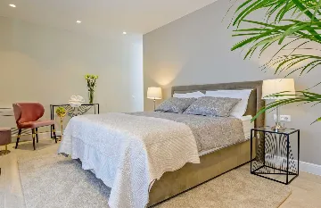 3-Bedroom Villa with Private Pool in Nečujam