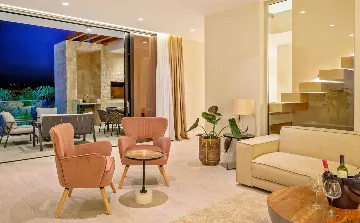 3-Bedroom Villa with Private Pool in Nečujam