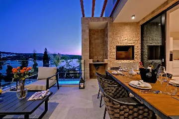 3-Bedroom Villa with Private Pool in Nečujam