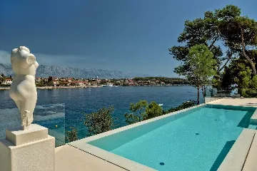 Seafront Villa for Up to 12 Guests in Selca