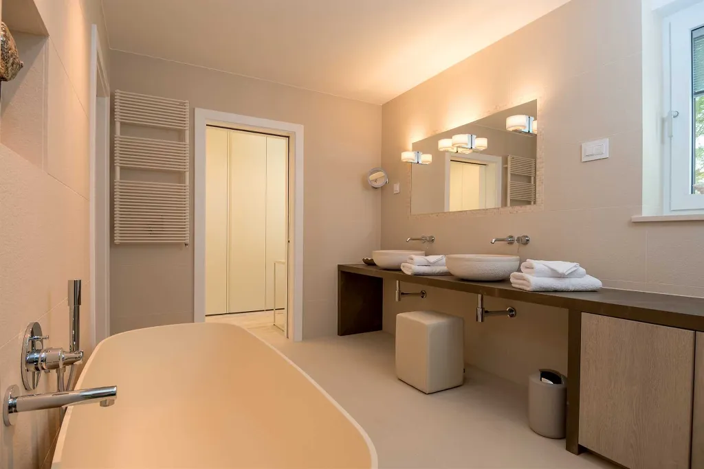 Seafront Villa for Up to 12 Guests in Selca