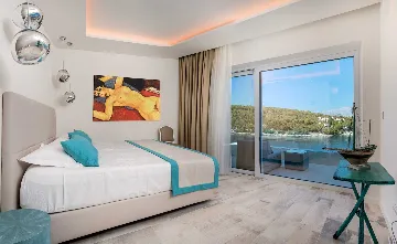 Seafront Villa for Up to 12 Guests in Selca