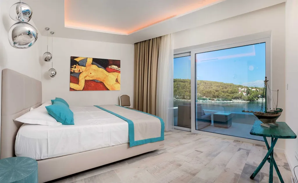 Seafront Villa for Up to 12 Guests in Selca