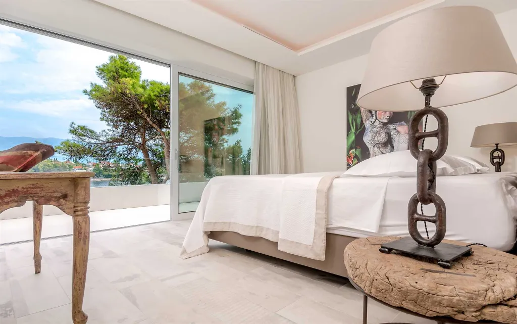Seafront Villa for Up to 12 Guests in Selca