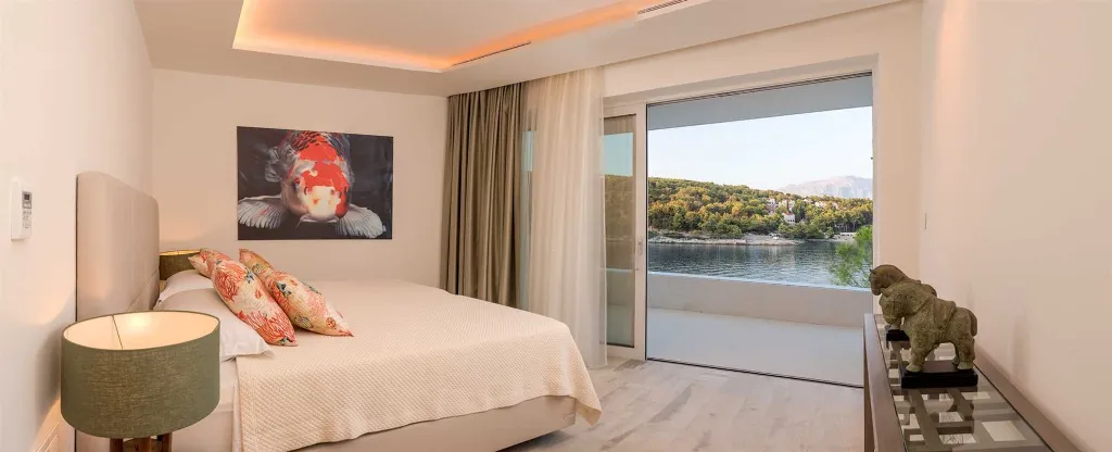 Seafront Villa for Up to 12 Guests in Selca