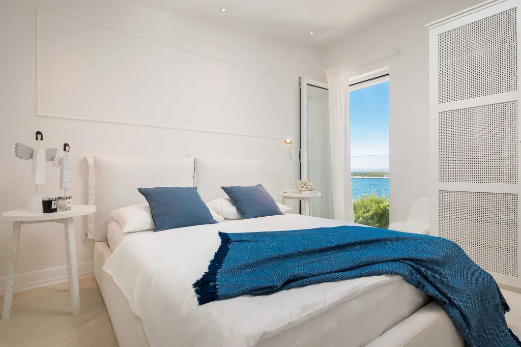 Villa in Primošten for 14 Guests with Heated Pool