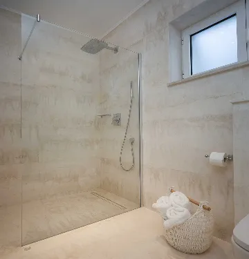 Villa in Primošten for 14 Guests with Heated Pool