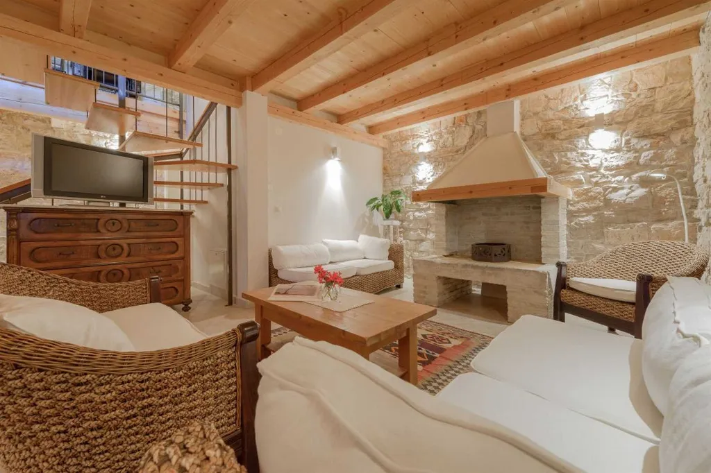 4-Bedroom Villa with Private Saltwater Pool in Orebić