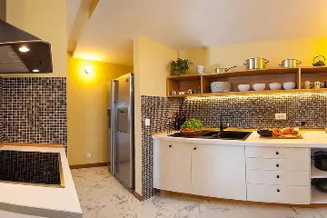 Beachfront Villa in Orebić for 5 Guests