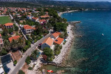 Beachfront Villa in Orebić for 5 Guests