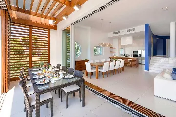 Heated Infinity Pool Villa for 10 Guests in Brela