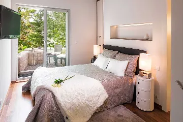 Heated Infinity Pool Villa for 10 Guests in Brela