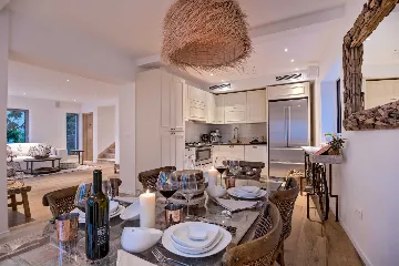 4-Bedroom Villa with Private Heated Pool in Sumartin