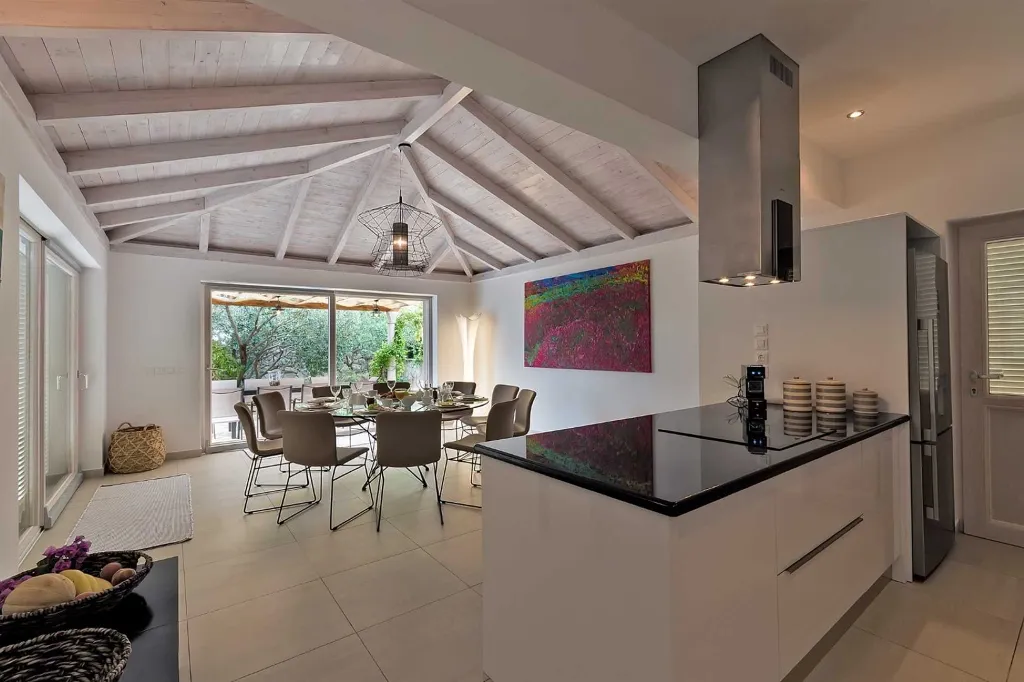 Selca Villa with Outdoor Pool and 7 En-Suite Rooms