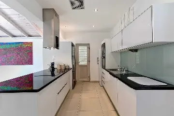 Selca Villa with Outdoor Pool and 7 En-Suite Rooms