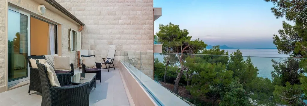 Selca Villa with Outdoor Pool and 7 En-Suite Rooms