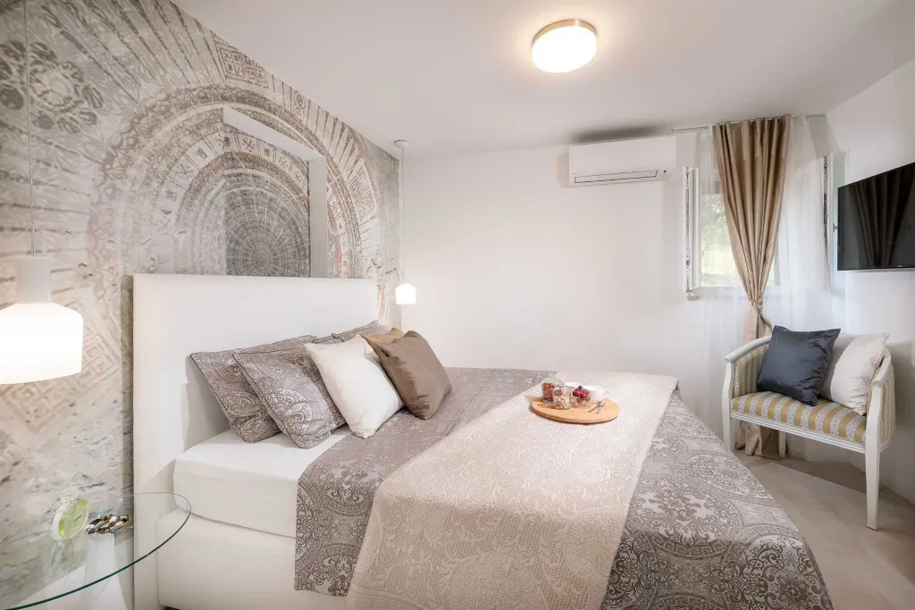 Bol Villa with Private Pool for Up to 8 Guests