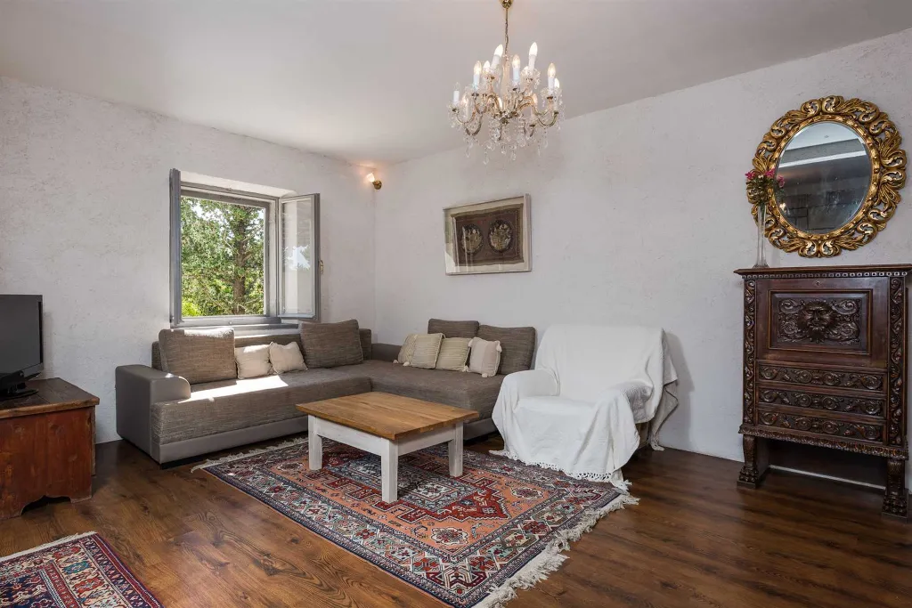 4-Bedroom Villa in Bol for Up to 10 Guests