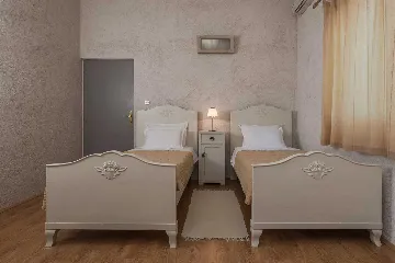 4-Bedroom Villa in Bol for Up to 10 Guests