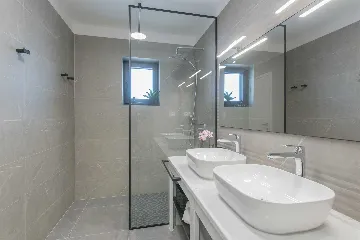 Sevid 3-Bedroom Villa with Private Heated Pool