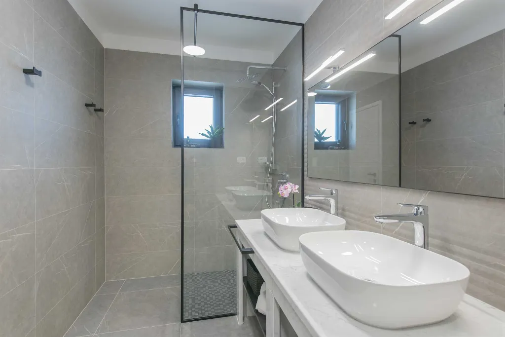 Sevid 3-Bedroom Villa with Private Heated Pool