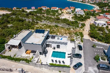 Sevid 3-Bedroom Villa with Private Heated Pool